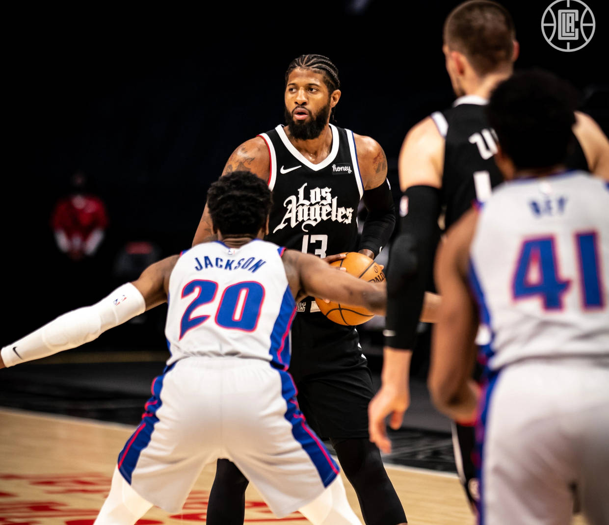 进点队是否 进点队是否